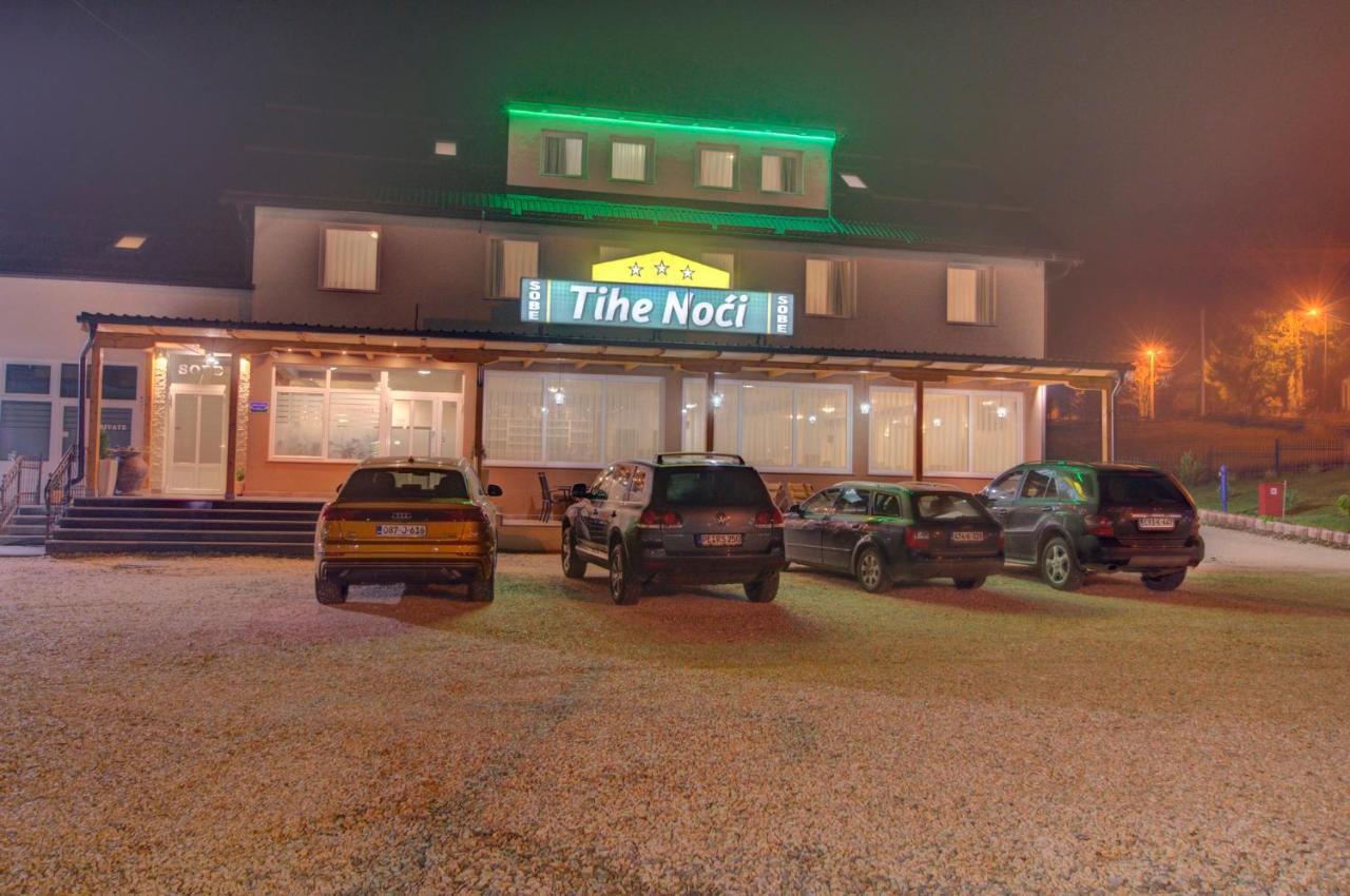 Tihe Noci Motel Pale Buitenkant foto